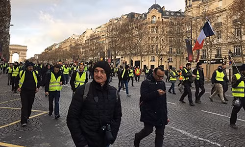 Thế giới nổi bật trong tuần: “Tiểu Merkel” trở thành lãnh đạo đảng cầm quyền ở Đức