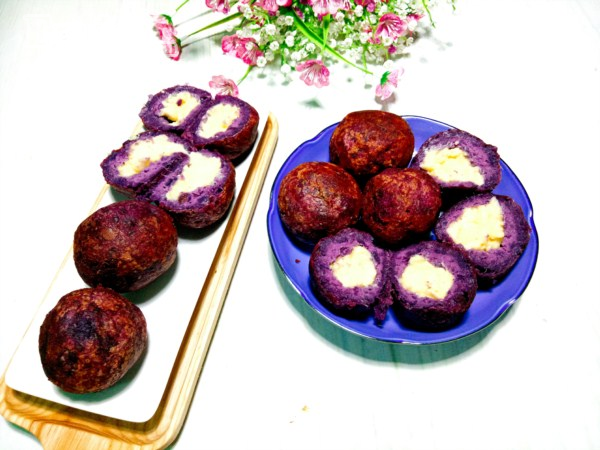 Bánh khoai lang tím bọc sữa ngậy thơm, ăn một lần là nhớ cả đời