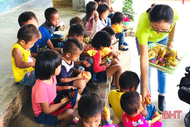 Trường Mầm non Trí Đức tặng công trình bán trú cho học sinh mầm non dân tộc Chứt