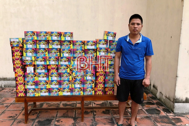 Công an TX Kỳ Anh liên tiếp bắt 5 đối tượng mua bán 340kg pháo nổ
