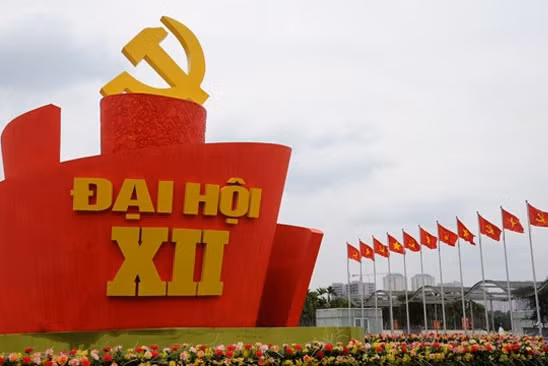 tai sao dat ra nhiem vu xay dung dang ve dao duc