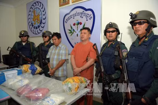 campuchia bat tren 2 500 nghi pham ma tuy trong mot thang