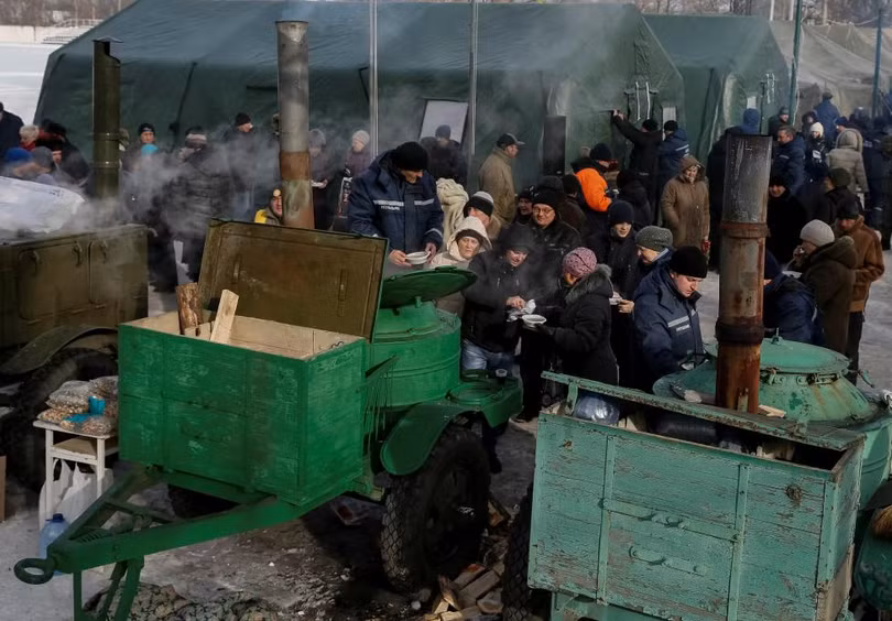 photo ben trong vung chien su cang thang o mien dong ukraine