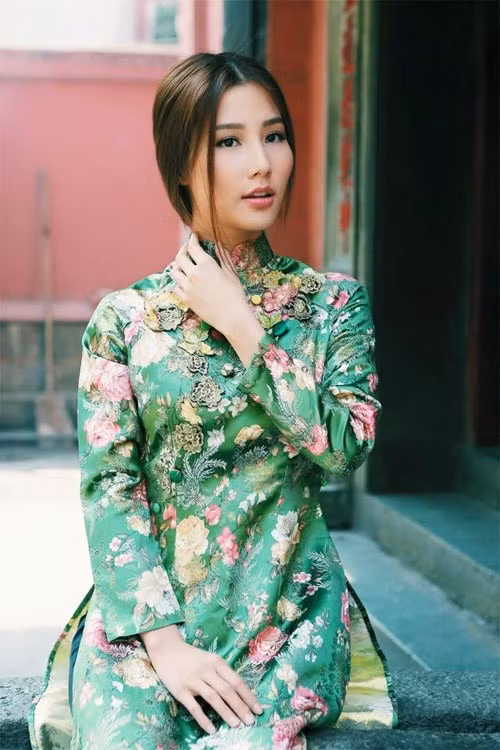 muon chup anh ao dai ngay xuan them ruc ro hay nho ket hop nhung kieu toc sau
