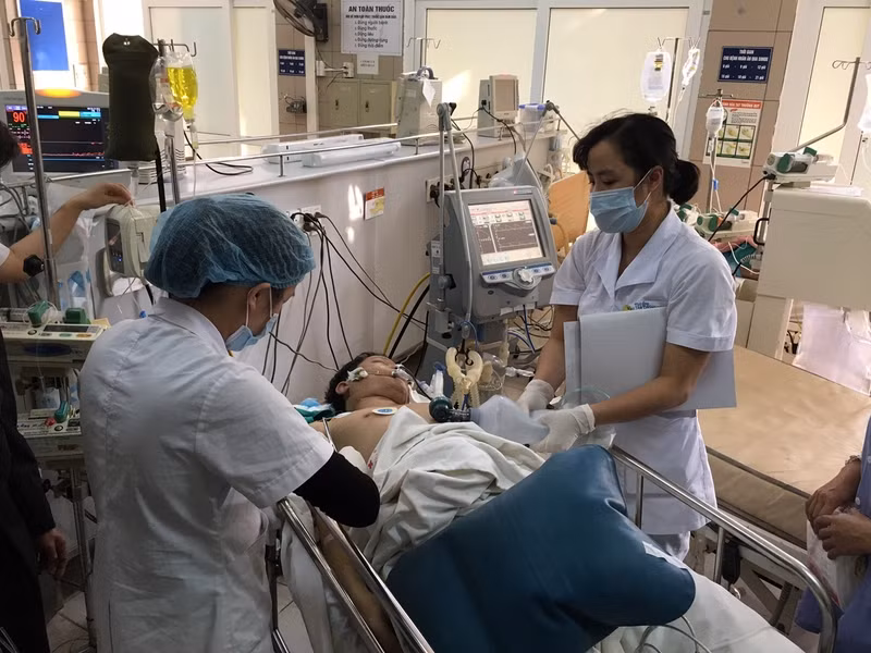 gia tang benh nhan cap cuu nang do xuat huyet tieu hoa sang ruou