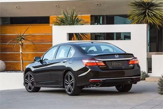 Honda Accord 2016 bất ngờ ra mắt, công nghệ ấn tượng hơn ảnh 3