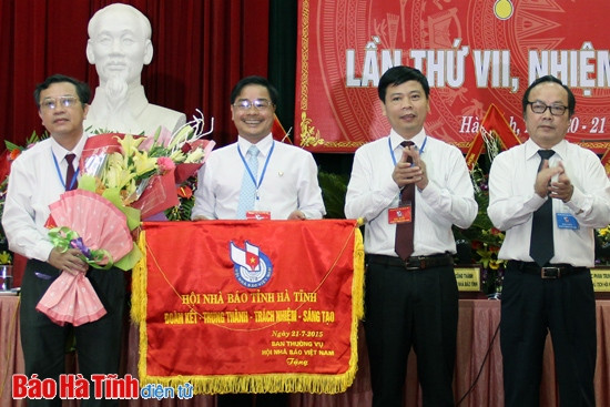 Đổi mới, nâng cao chất lượng, hiệu quả hoạt động của Hội Nhà báo Hà Tĩnh ảnh 8 Đổi mới, nâng cao chất lượng, hiệu quả hoạt động của Hội Nhà báo Hà Tĩnh ảnh 8