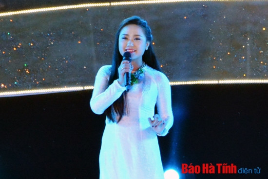 Đặc sắc Chương trình nghệ thuật "Đồng Lộc - Cõi thiêng bất tử" ảnh 15 Đặc sắc Chương trình nghệ thuật "Đồng Lộc - Cõi thiêng bất tử" ảnh 15