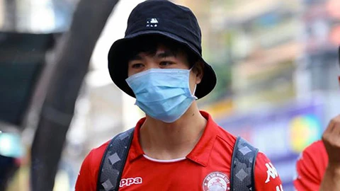 Tiết lộ mức lương 9 chữ số của Công Phượng