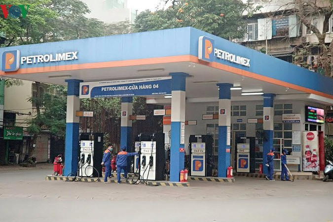 Giá xăng tiếp tục giảm lần thứ 8 liên tiếp từ 15h chiều nay