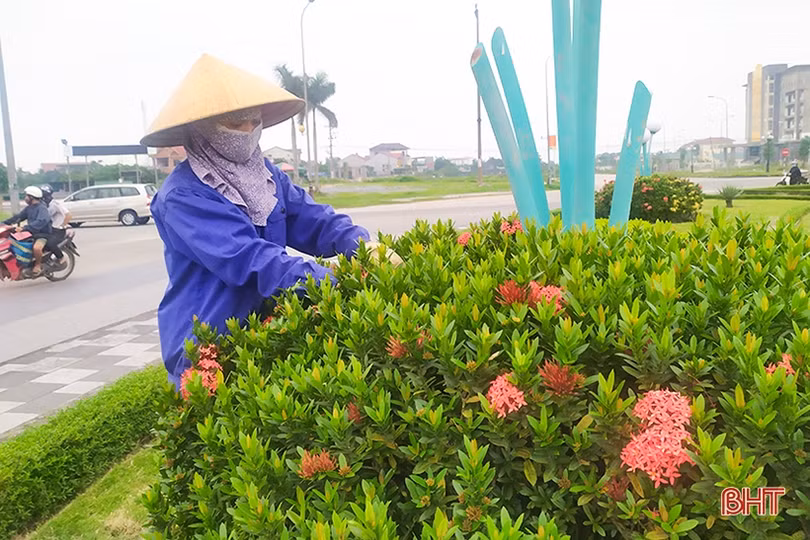 Hà Tĩnh rợp cờ hoa mừng ngày hội thống nhất non sông