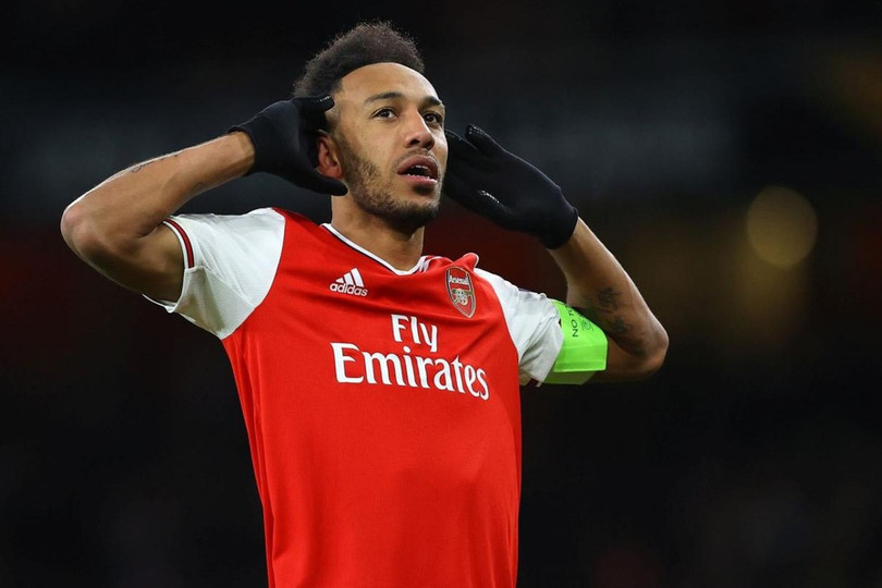 Pierre-Emerick Aubameyang (56 triệu euro): Tiền đạo người Gabon là cây săn bàn số một của Arsenal trong nhiều mùa giải. Tuy nhiên, Aubameyang đang có ý định chia tay đội chủ sân Emirates để tìm kiếm danh hiệu. Mùa giải năm nay, anh ghi 20 bàn và có 1 pha kiến tạo sau 32 trận trên mọi đấu trường. Đội hình hết hạn hợp đồng hè 2021 trị giá hơn 600 triệu euro