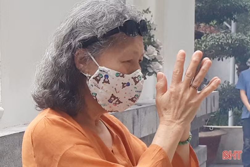 Du khách tri ân tại các địa chỉ đỏ ở Hà Tĩnh ngày đất nước trọn niềm vui