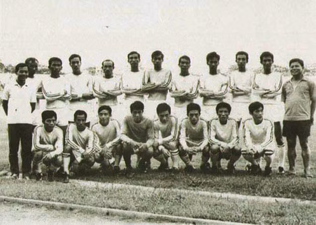 Nhớ về trận bóng đá lịch sử Bắc - Nam sum họp một nhà