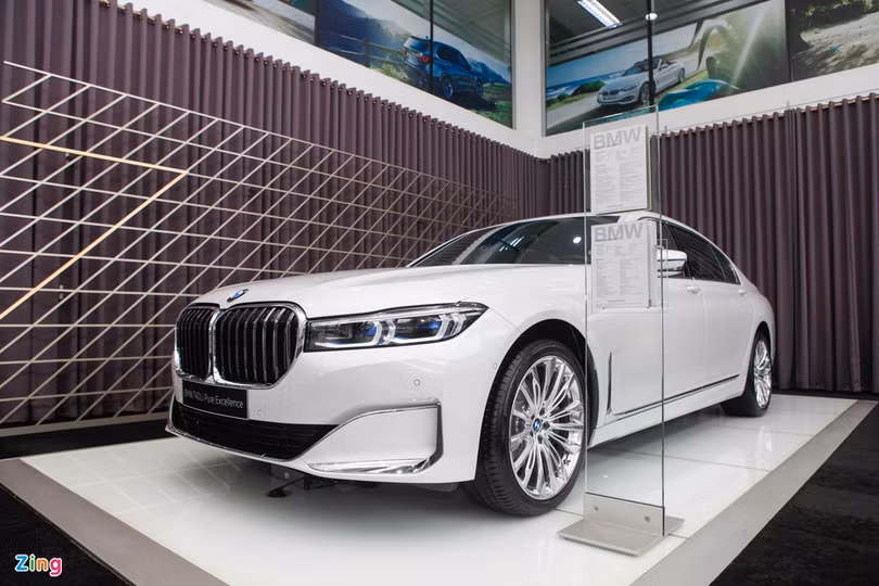 Chi tiết BMW 740Li Pure Excellence giá 6,3 tỷ tại Việt Nam