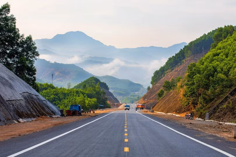 Dặm dài yêu thương nối mọi miền đất nước