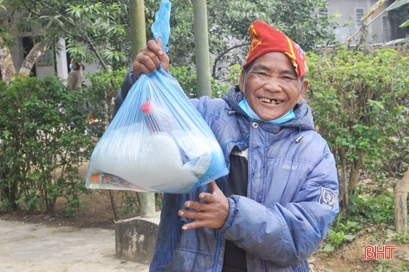 “Siêu thị hạnh phúc 0 đồng” phục vụ đồng bào dân tộc Chứt ở Hà Tĩnh 