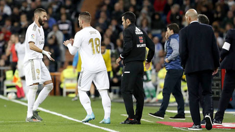 FIFA đề xuất thay 5 người mỗi trận hậu Covid-19