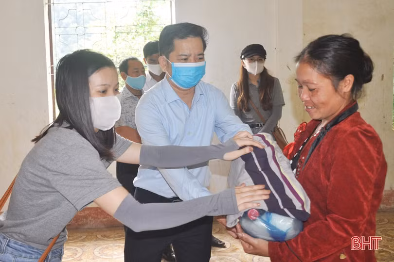 “Siêu thị hạnh phúc 0 đồng” phục vụ đồng bào dân tộc Chứt ở Hà Tĩnh 