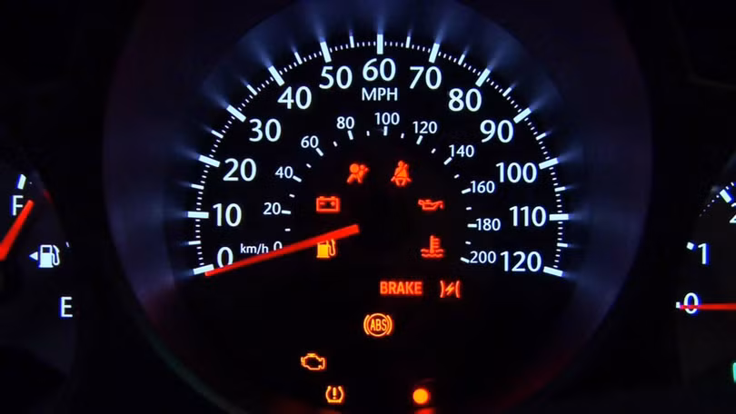 Những nguyên nhân phổ biến khiến ôtô bốc cháy ảnh 6 Những nguyên nhân phổ biến khiến ôtô bốc cháy