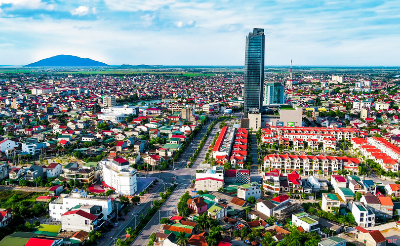 Hà Tĩnh rợp cờ hoa mừng ngày hội thống nhất non sông