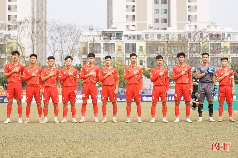 U17 Hồng Lĩnh Hà Tĩnh chia điểm đáng tiếc trận ra quân VCK U17 quốc gia