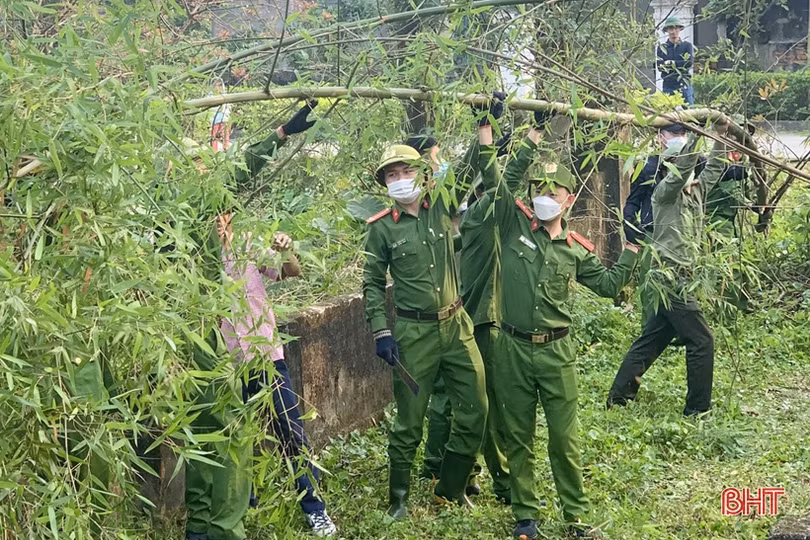 Tuổi trẻ Công an Hà Tĩnh chung tay xây dựng nông thôn mới