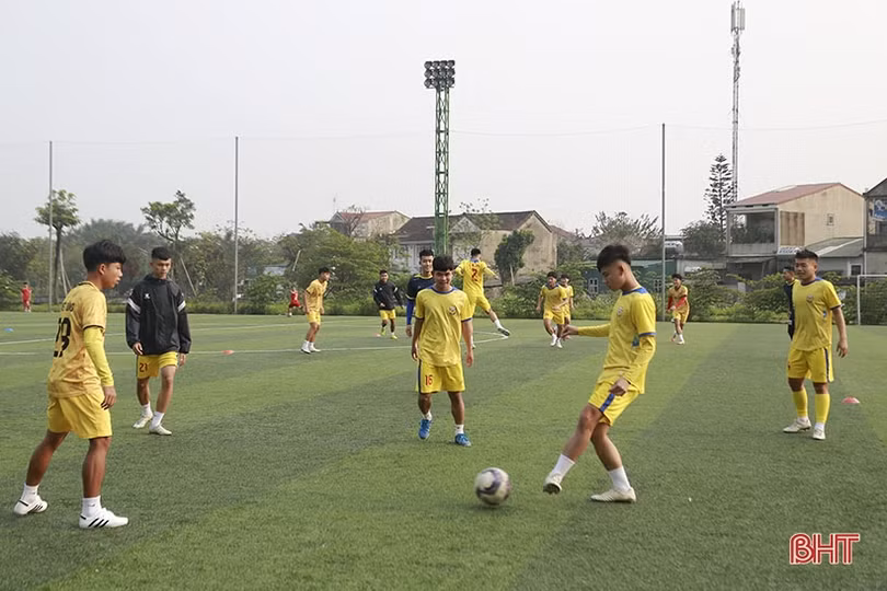 U17 Hồng Lĩnh Hà Tĩnh tự tin bước vào VCK U17 quốc gia