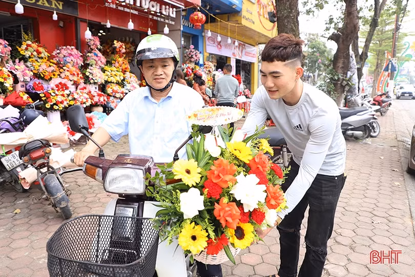 Hoa tươi tăng giá dịp lễ 8/3 tại Hà Tĩnh
