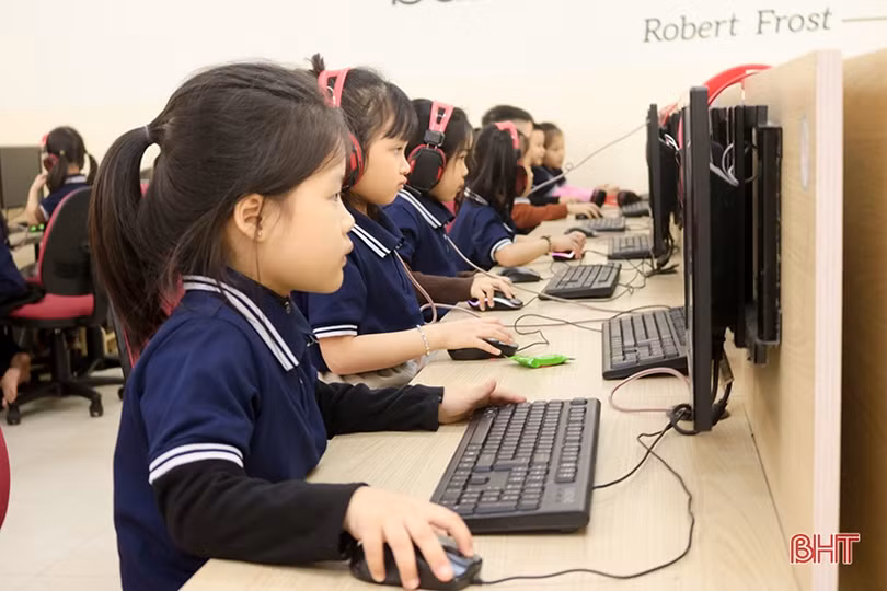 Học sinh mầm non thành phố Hà Tĩnh hào hứng với iSchool tour