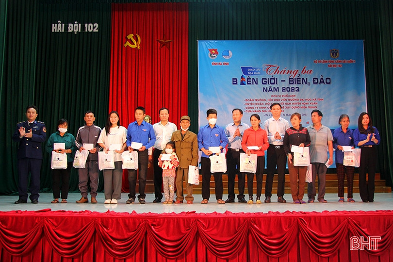 Giao lưu, tọa đàm “Tháng 3 biên giới - biển, đảo năm 2023” 