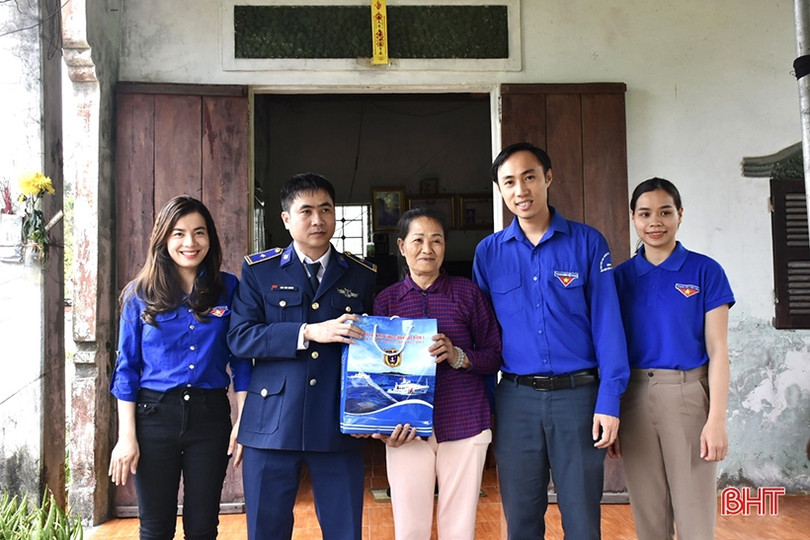 Giao lưu, tọa đàm “Tháng 3 biên giới - biển, đảo năm 2023” 