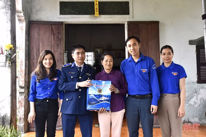 Giao lưu, tọa đàm “Tháng 3 biên giới - biển, đảo năm 2023” 