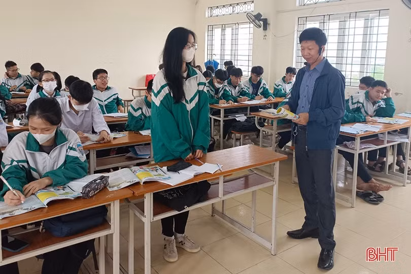 Hà Tĩnh: 1 lớp học miền núi có 5 học sinh được đặc cách công nhận HSG môn tiếng Anh
