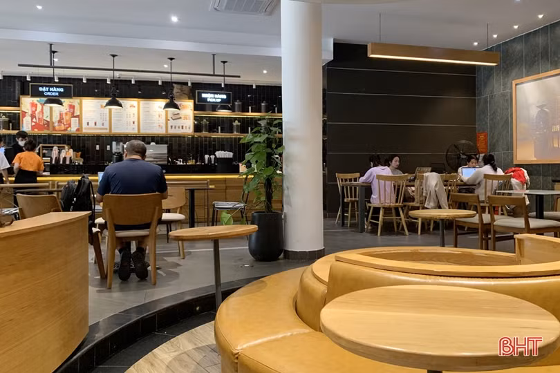 Văn hóa ứng xử nơi công cộng