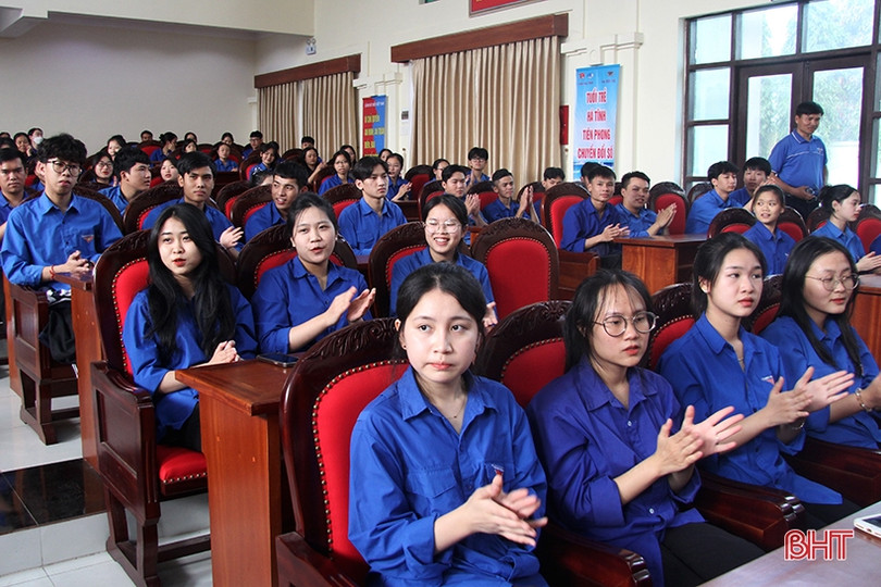 Giao lưu, tọa đàm “Tháng 3 biên giới - biển, đảo năm 2023” 