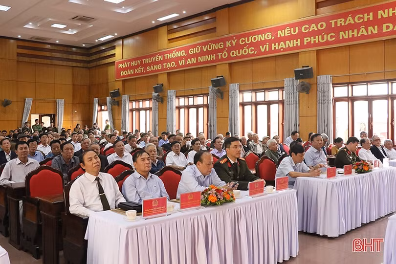 Gặp mặt lãnh đạo, chỉ huy công an nghỉ hưu trên địa bàn Hà Tĩnh