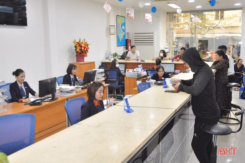 Các ngân hàng ở Hà Tĩnh tiếp tục giảm lãi suất huy động vốn