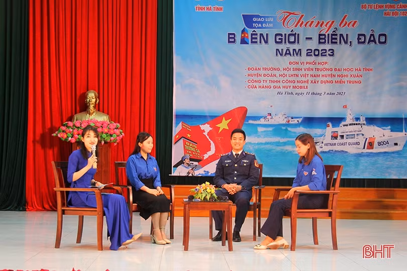 Giao lưu, tọa đàm “Tháng 3 biên giới - biển, đảo năm 2023” 