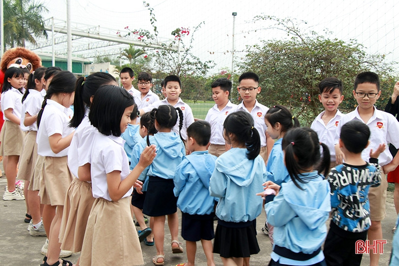 Học sinh mầm non thành phố Hà Tĩnh hào hứng với iSchool tour