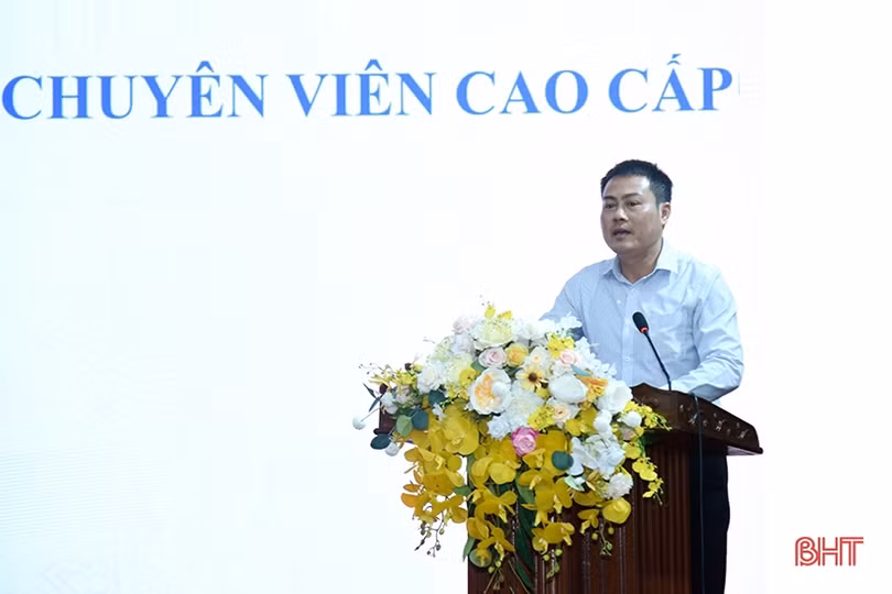 Khai giảng lớp bồi dưỡng ngạch chuyên viên cao cấp tại Hà Tĩnh