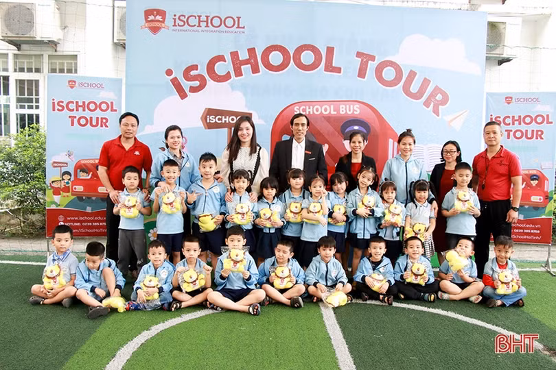 Học sinh mầm non thành phố Hà Tĩnh hào hứng với iSchool tour