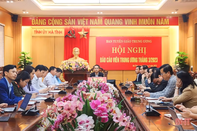 Tuyên truyền khẳng định đường lối đối ngoại nhất quán của Đảng, Nhà nước