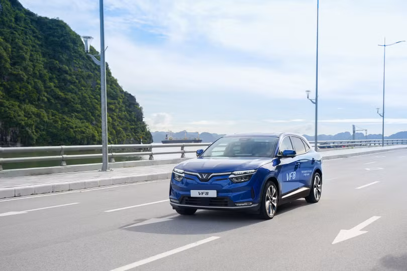 Chủ tịch Tập đoàn Vingroup thành lập công ty cho thuê xe và taxi điện Vinfast