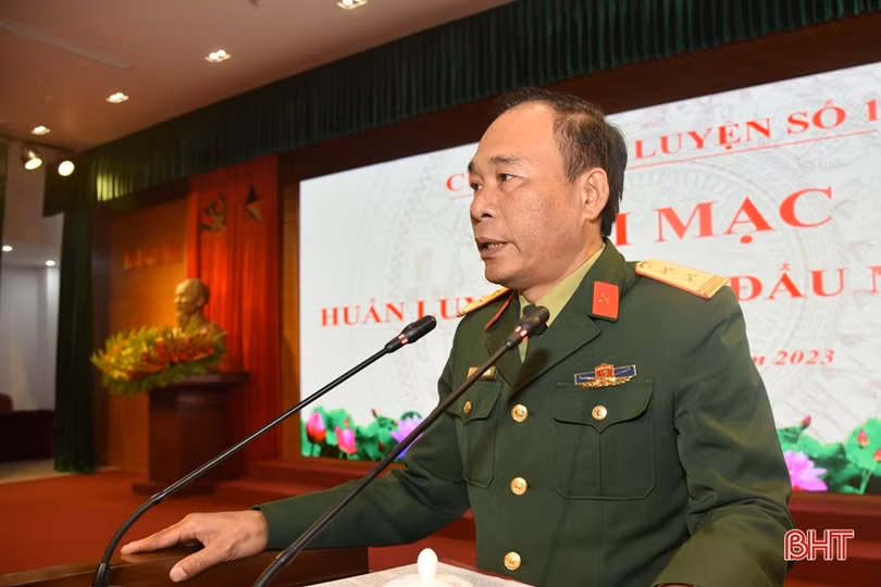 Khắc phục khó khăn, quyết tâm hoàn thành xuất sắc nhiệm vụ huấn luyện