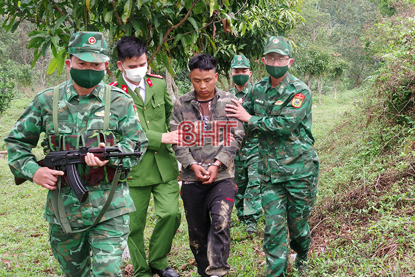Bắt đối tượng vận chuyển 2 kg ma túy đá ở khu vực biên giới Hà Tĩnh