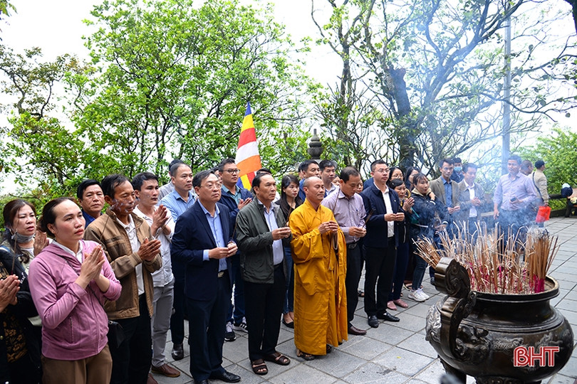 Trang trọng Lễ khánh đản chùa Hương Tích