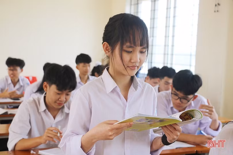 Hà Tĩnh: 1 lớp học miền núi có 5 học sinh được đặc cách công nhận HSG môn tiếng Anh