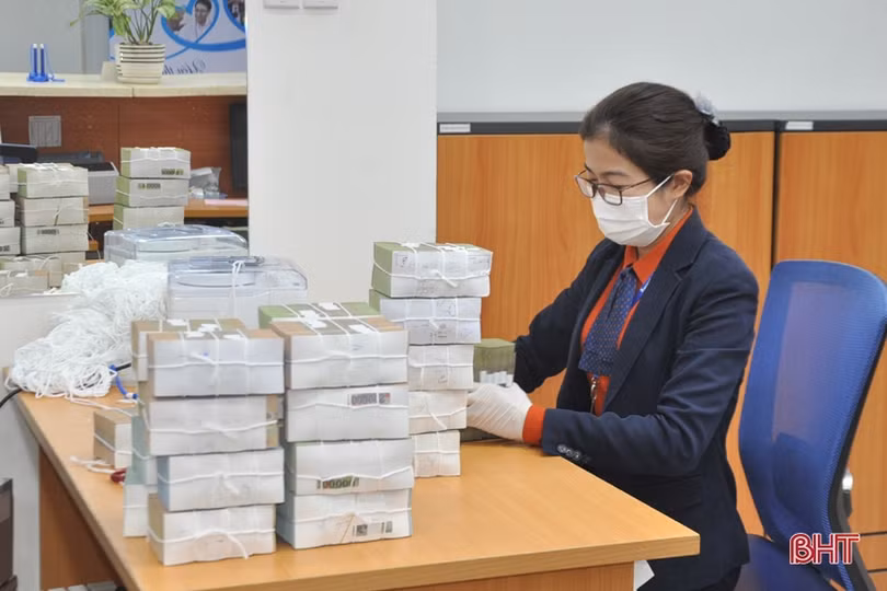 Các ngân hàng ở Hà Tĩnh tiếp tục giảm lãi suất huy động vốn