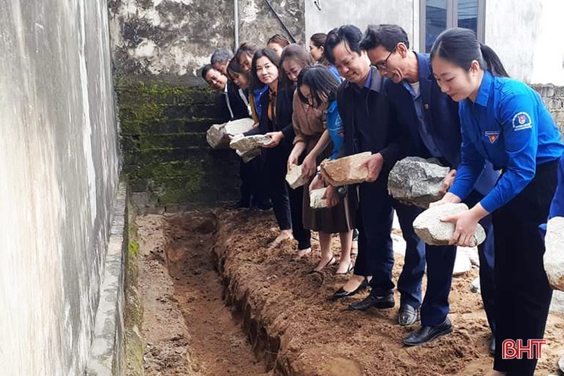 MTTQ và đoàn thể huyện Lộc Hà hỗ trợ xây dựng 13 ngôi nhà kiên cố